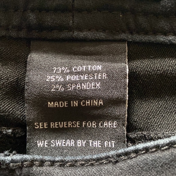 Torrid Denim Black Jeans 5 pockets Size 14 - Picture 4 of 10